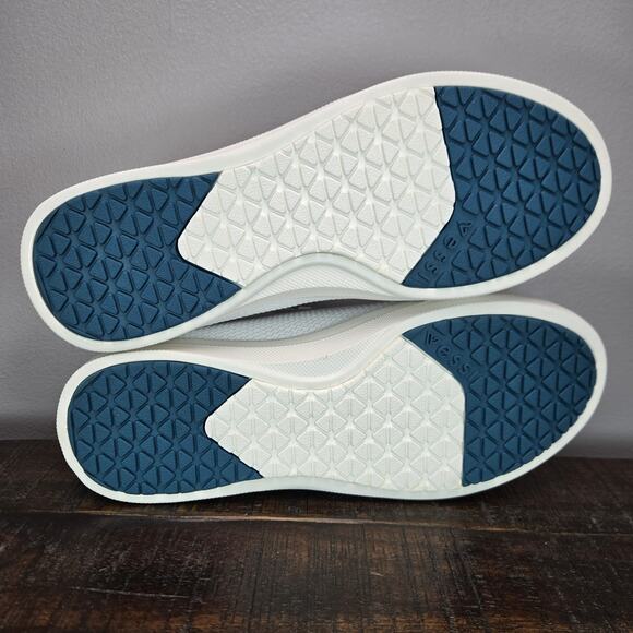 NEW Vessi Weekend Sneaker Mens Size 9 Waterproof Shoes Marble White Womens 10 main image 2